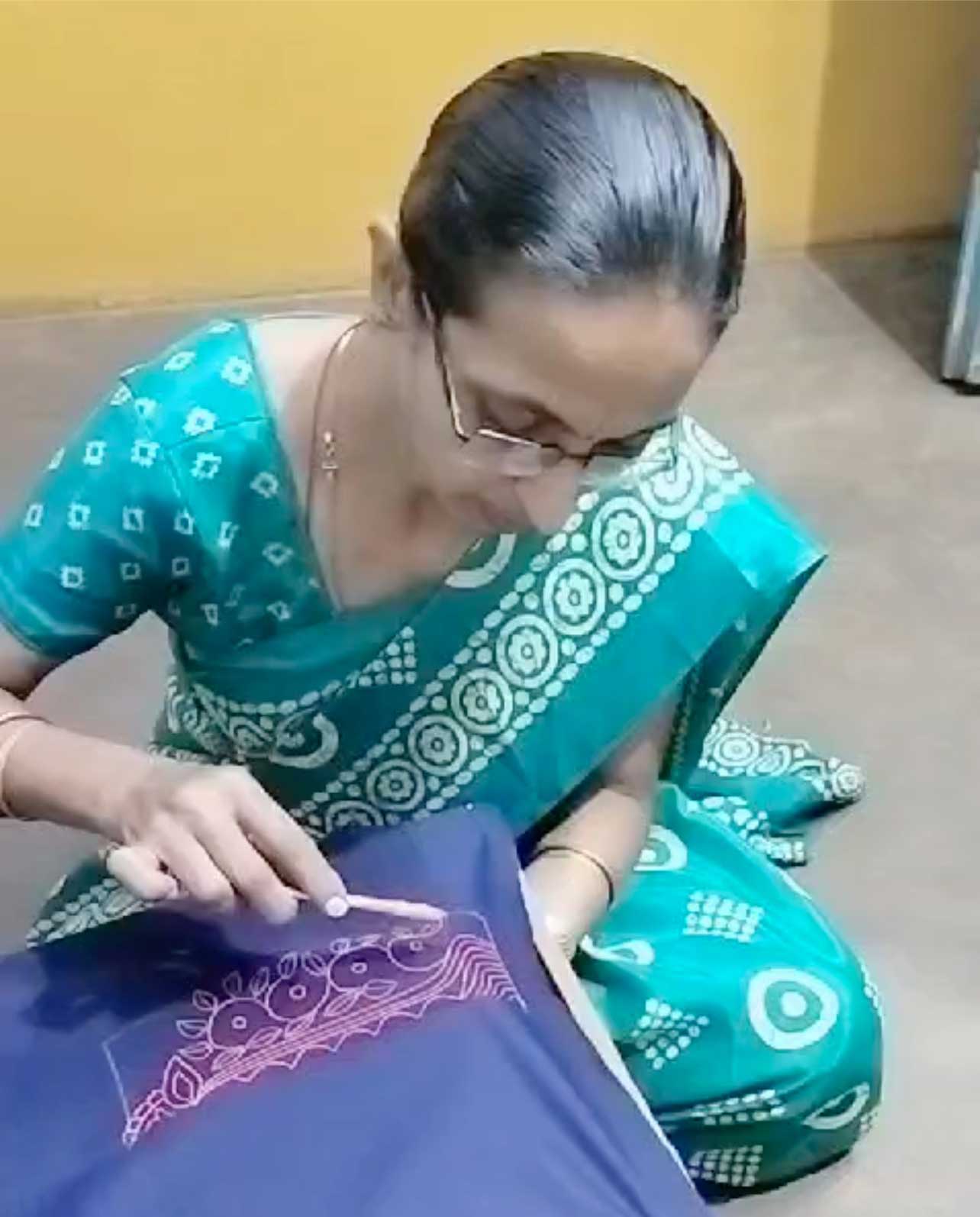 Rogan Art by Ashmita Soni Preserving and Innovating